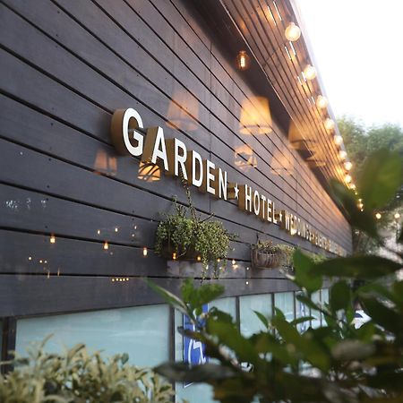 Garden Hotel Haifa Exterior foto